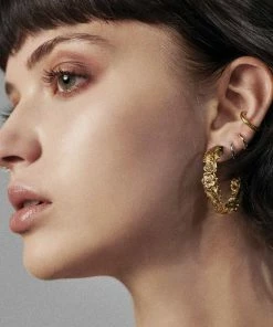 CLASSICS DAHLIA. Floral Garland Hoop Earrings - Gold