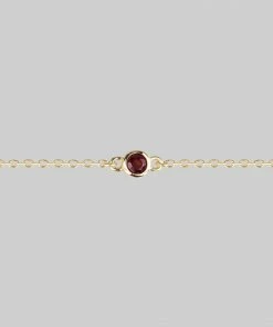 CLASSICS DEVIL'S STARE. Simple Garnet Chain Choker - Gold