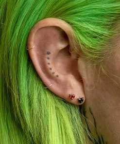 CLASSICS HEART & SOUL. Garnet Heart Stud Earrings - Gold