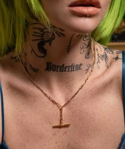 CLASSICS ARAEL. Twisted Figaro T-Bar Chain - Gold Necklaces & Chains