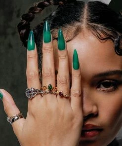 SS22 REVIVAL. Green CZ Thorn Band Ring - Gold Rings