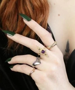 CLASSICS BALANCE. Amethyst Equilibrium Gemstone Ring - Gold Rings