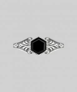 CLASSICS RELIC. Onyx Hexagon Ring - Silver