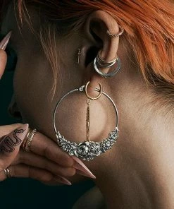 CLASSICS VEGA. Snake Skin Clicker Hoop Earrings - Gold