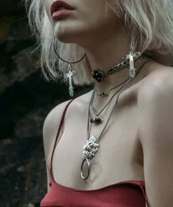 CLASSICS Necklaces & Chains ANWAR. Lion Knocker Necklace - Gold