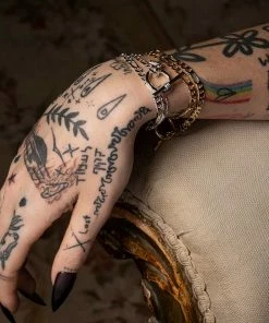 CLASSICS HARMONY. Double Wrap T-Bar Bracelet - Gold