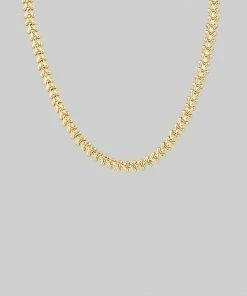 CLASSICS DAKOTA. V-Link Chain Collar Necklace - Gold Necklaces & Chains