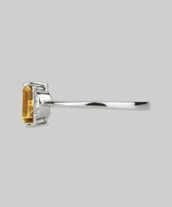 CLASSICS DECOR. Citrine Ornamental Silver Ring Rings