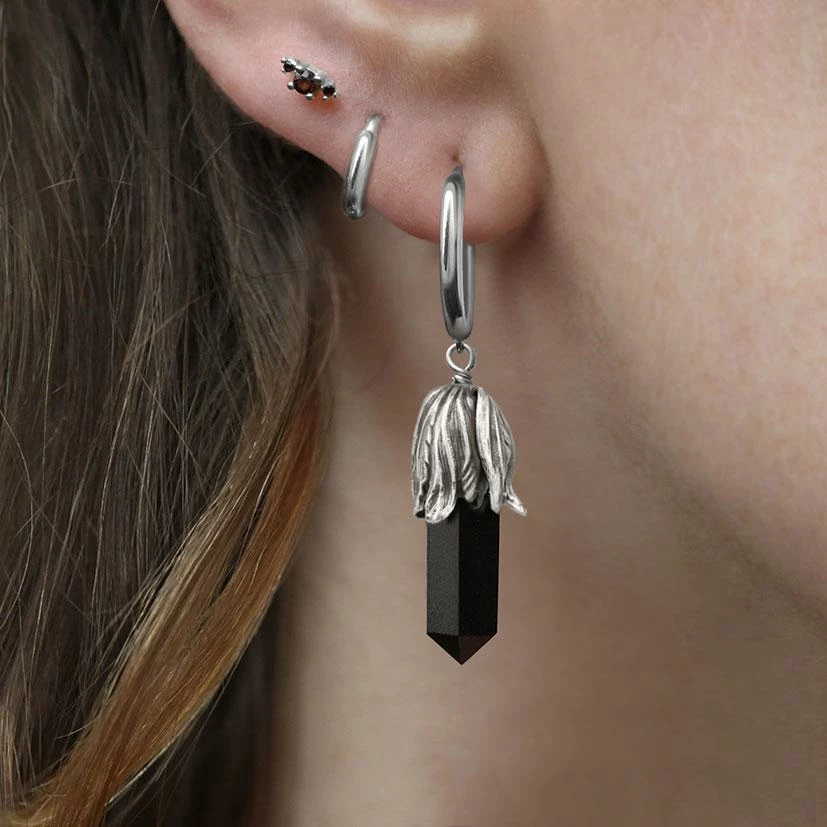 CLASSICS DEATH BLOOM. Black Agate Gemstone Earrings - Silver 1 CLASSICS DEATH BLOOM. Black Agate Gemstone Earrings - Silver