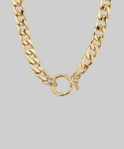CLASSICS XO. Chunky Chain & Circle Clasp Necklace - Gold