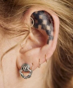 End Of Line REFUTE. Twisted Snake Door Knocker Earrings - Silver