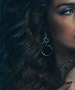 CLASSICS MERYLL. Snake Wrap Ring Earrings - Gold