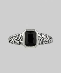 CLASSICS IN MEMORIAM. Onyx Ashes Cremation Ring