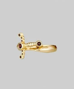 CLASSICS MAJESTY. Garnet Dagger Wrap Ring - Gold Rings