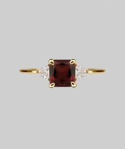 CLASSICS BETROTHAL. Garnet Gold Ring Rings