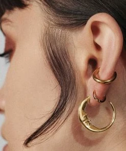 CLASSICS GOOD NIGHT. Man In The Moon Crescent Earrings - Gold