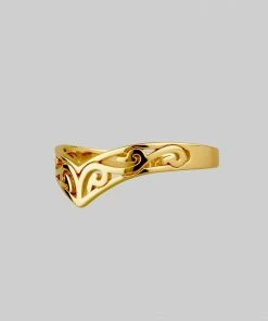 CLASSICS TRIBE. Gold Chevron Ring