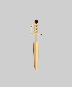 CLASSICS SALEM. Garnet Short Dagger Single Earring - Gold