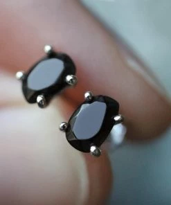 CLASSICS RUNE. Onyx Slice Silver Earrings