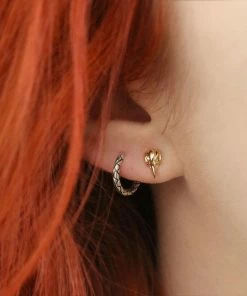 CLASSICS MERLA. Raven Skull Earrings - Silver