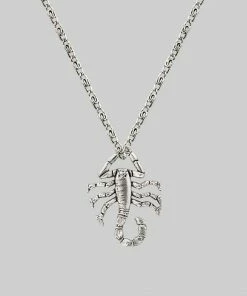 CLASSICS NOXIOUS. Scorpion Charm Necklace - Silver