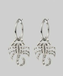 CLASSICS NOXIOUS. Scorpion Hoop Earrings - Silver