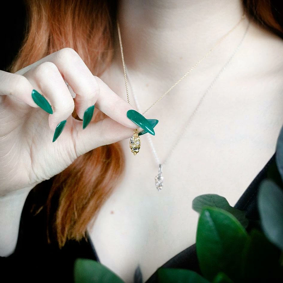 End Of Line REVENANT. Skull Poison Box Necklace - Silver Necklaces & Chains 6 End Of Line REVENANT. Skull Poison Box Necklace - Silver Necklaces & Chains