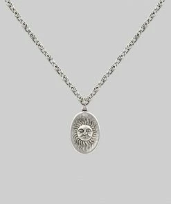 CLASSICS DAWN. Symbolic Sun Face Necklace - Silver