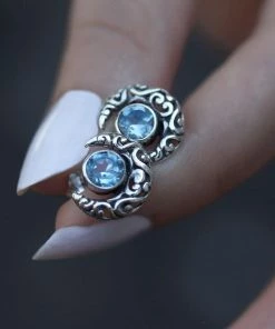 CLASSICS WISDOM. Silver Moon Crescent Earrings - Blue Topaz